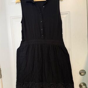 Black Sleeveless Button-Up Dress